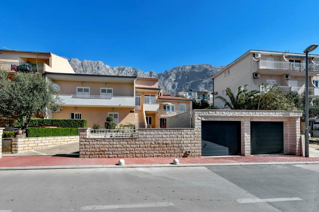 Apartment Kate-Few Minutes From Beach Makarska Exteriör bild